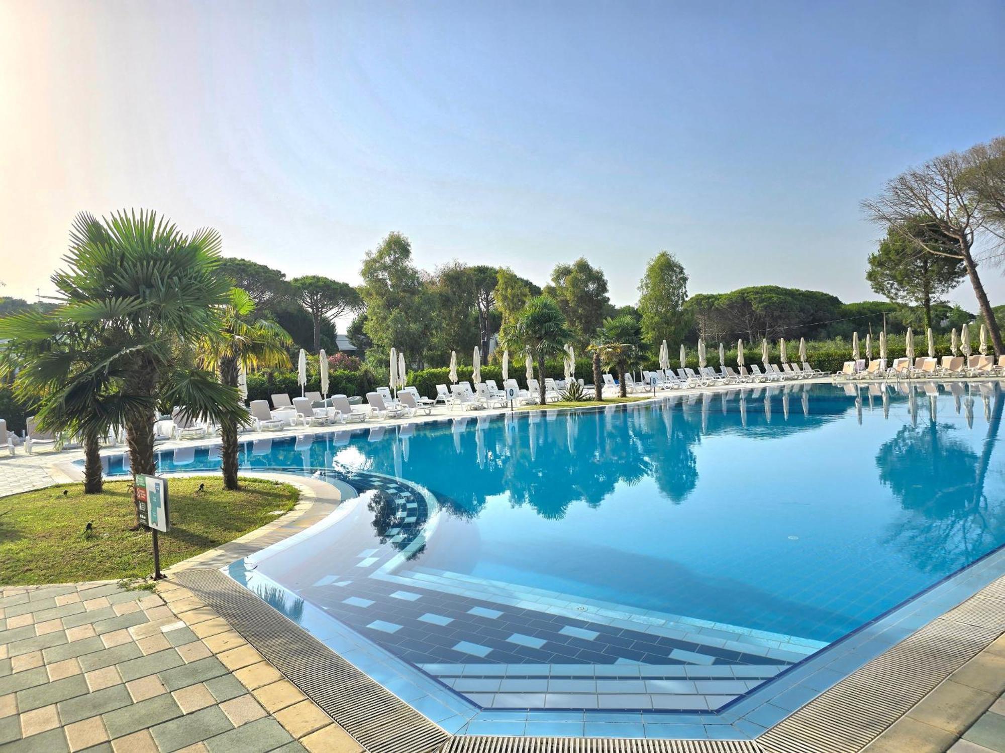 Modern Villas At Perla Resort Durrës Esterno foto