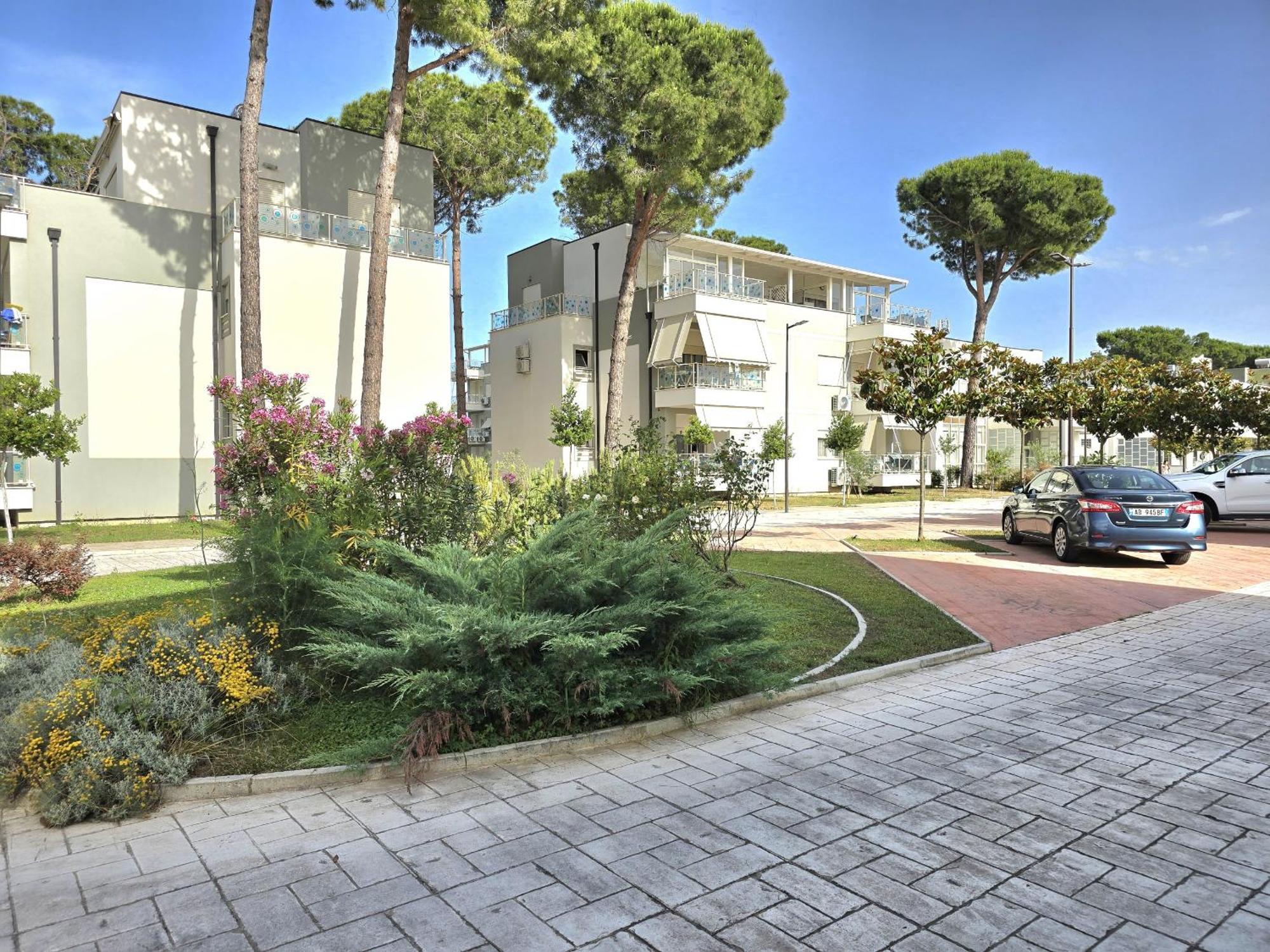 Modern Villas At Perla Resort Durrës Esterno foto