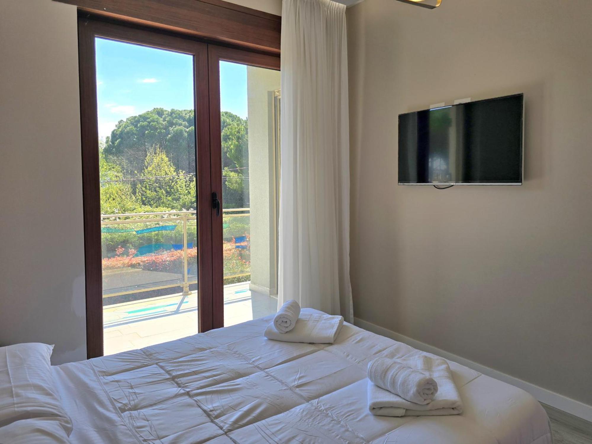 Modern Villas At Perla Resort Durrës Esterno foto