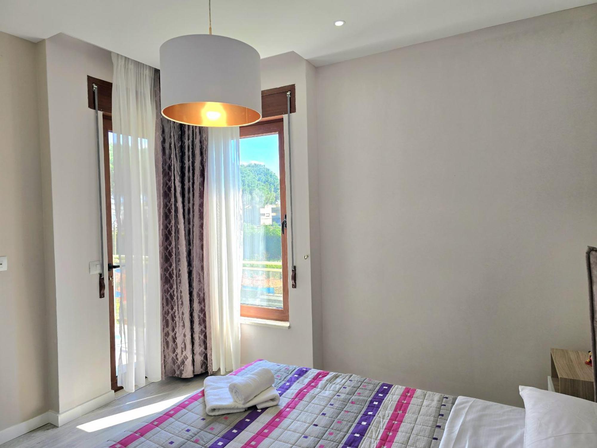Modern Villas At Perla Resort Durrës Esterno foto